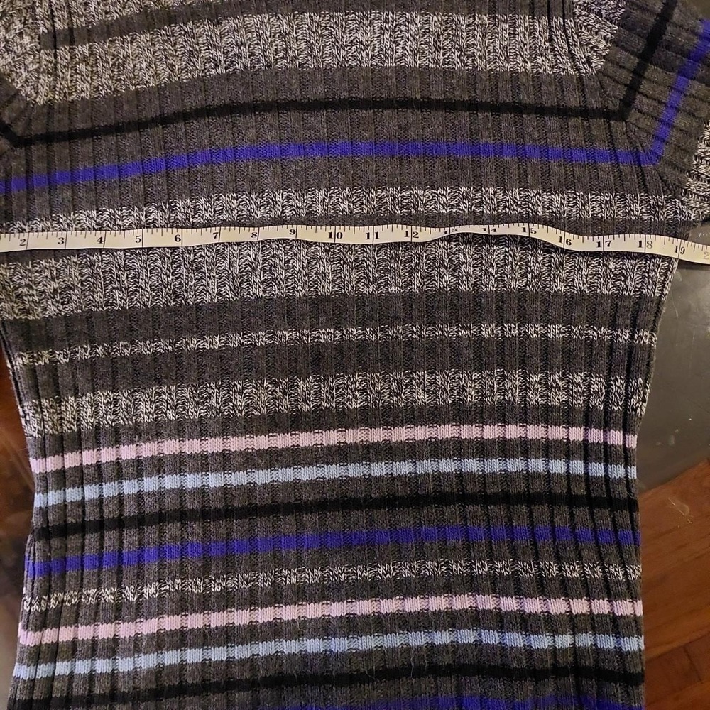 Y2K striped grey, blue, and light purple/pink short turtle neck sweater. - Picture 4 of 6
